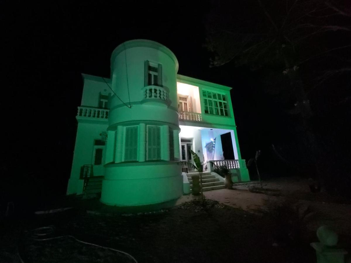 Tower Traditional Pool Villa Kremastí Dış mekan fotoğraf