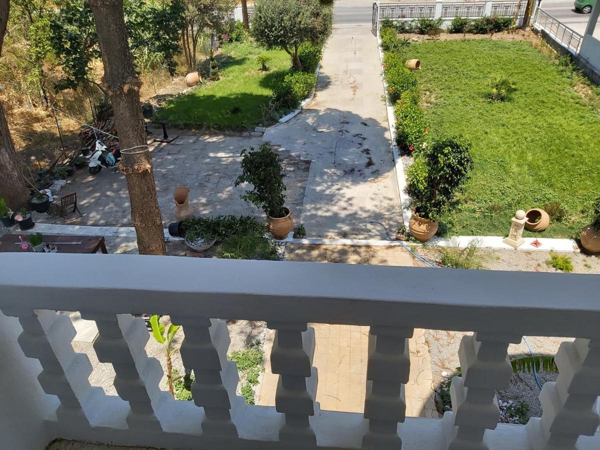 Tower Traditional Pool Villa Kremastí Dış mekan fotoğraf