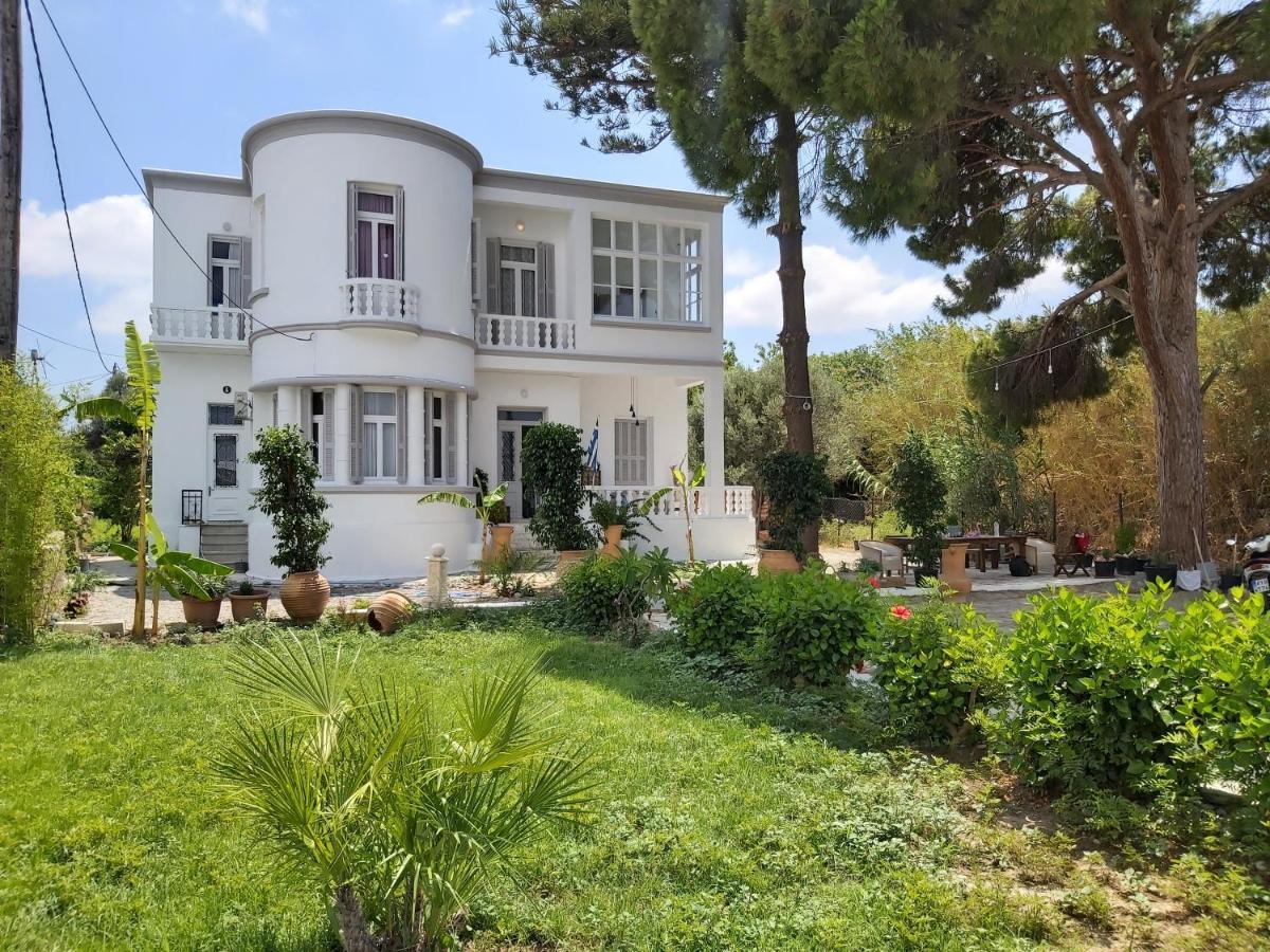 Tower Traditional Pool Villa Kremastí Dış mekan fotoğraf