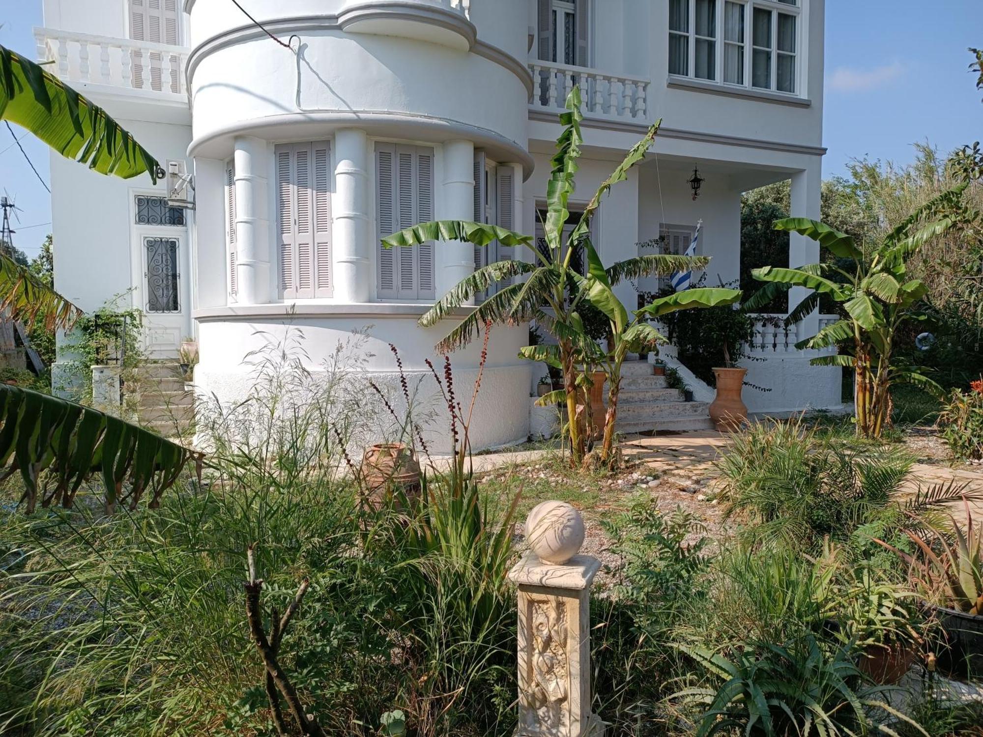 Tower Traditional Pool Villa Kremastí Dış mekan fotoğraf